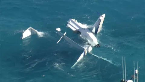 Plane Crashes Near Rottnest Island 