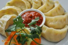 steamed dumpling in tibetan cuisine